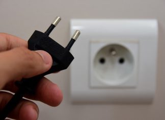 Pe masura ce criza energetica escaladeaza, intreruperea curentului pe timp de iarna devine o realitate