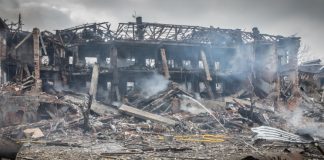 Pericol in fiecare pas: munca „haotica si complexa” a deminerilor din Ucraina