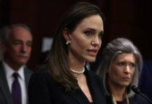 Jolie detaliaza acuzatiile de abuz pe care i le aduce lui Brad Pitt