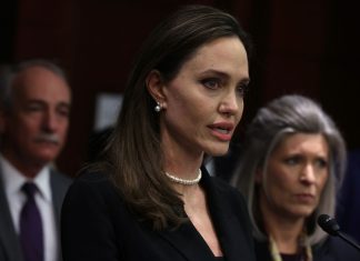 Jolie detaliaza acuzatiile de abuz pe care i le aduce lui Brad Pitt