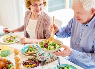 Care este alimentatia potrivita persoanelor in varsta?