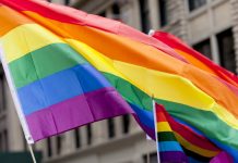 Perchezitiile politiei din Rusia in locurile pentru homosexuali