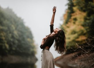 7 tipuri de meditatie pe care le poti face in mijlocul naturii